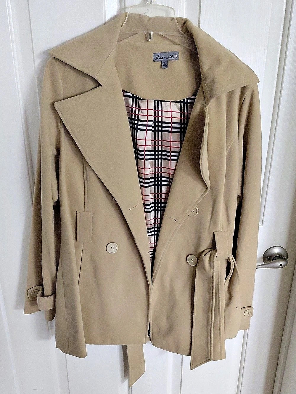 Madmodele Trench Coat Plaid Lining in Beige Size XL Like New